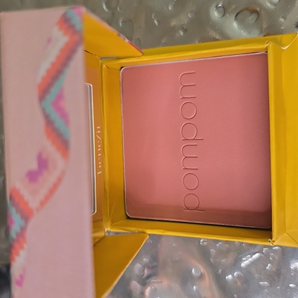 Benefit Cosmetics Blush, Mascara, and Primer Set, NWT - Picture 2 of 4